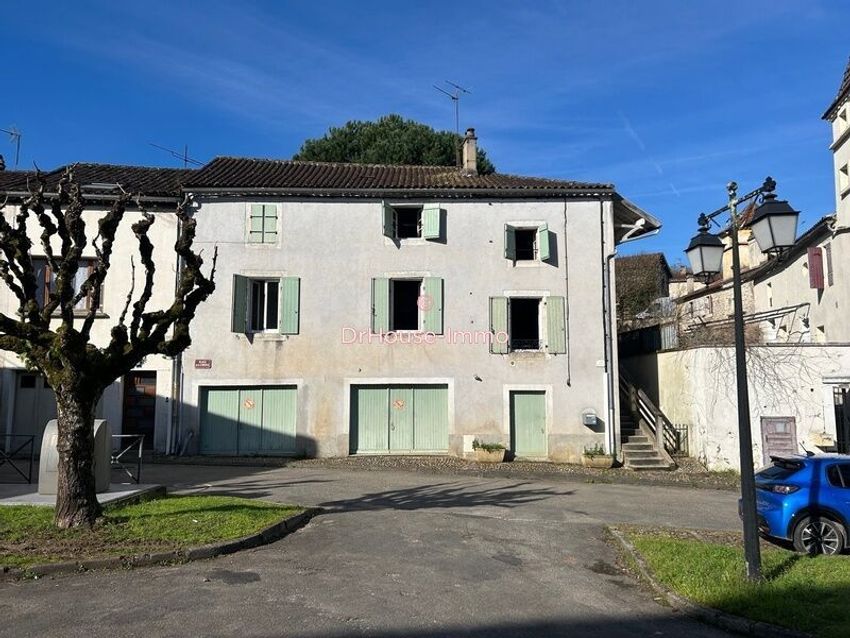Image Façade à  maison jumelée de Pradines