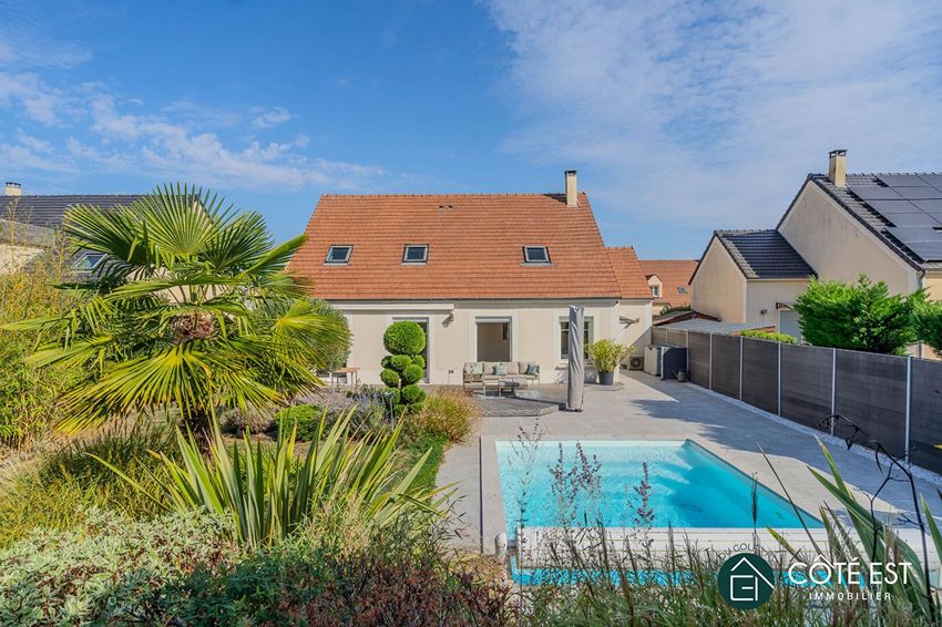 Image Piscine à  maison individuelle de Ozouer-le-Voulgis