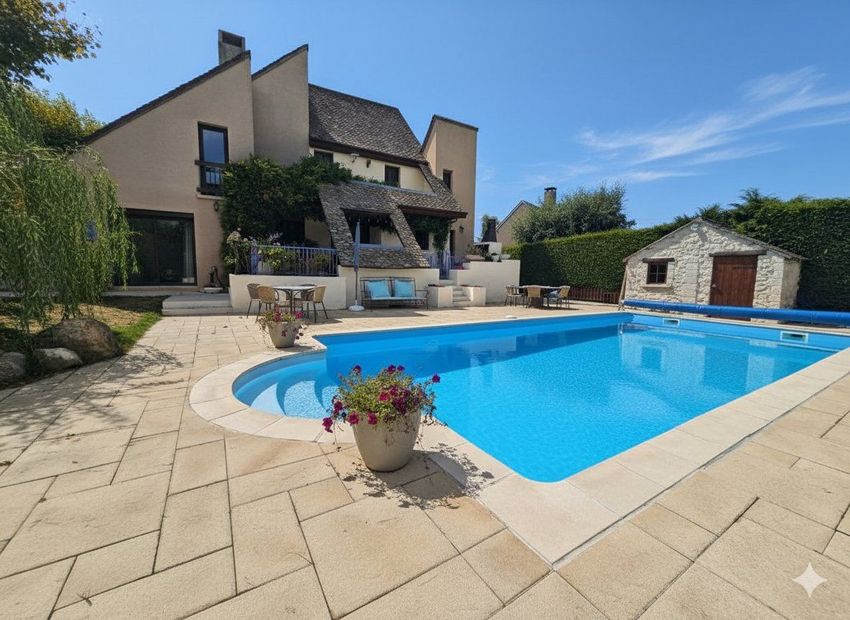 Image Piscine à  villa de Baraqueville