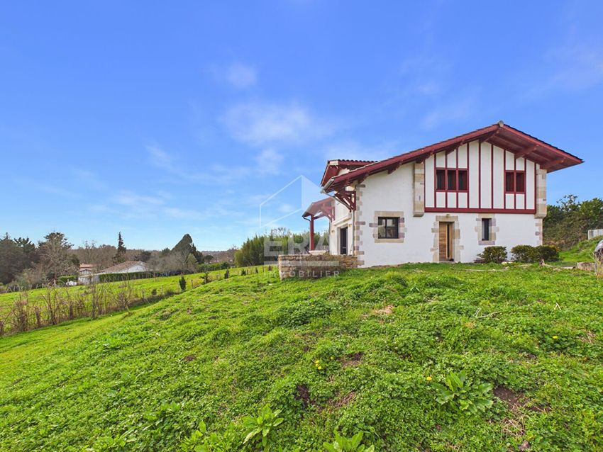 Image Façade à  maison individuelle de Halsou