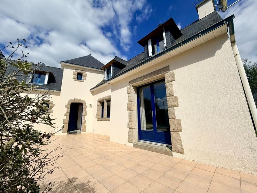 Image Façade à  maison individuelle de Arzon