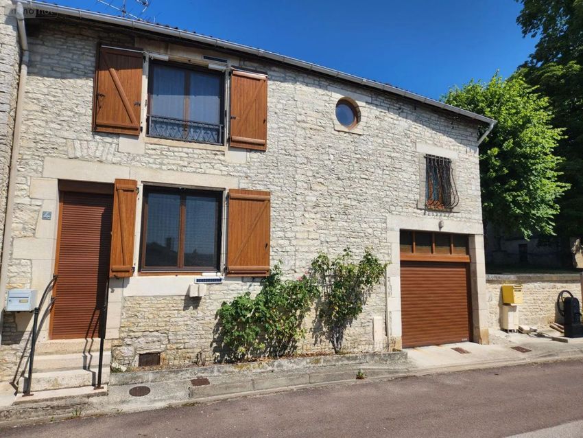 Image Façade à  maison individuelle de Voigny