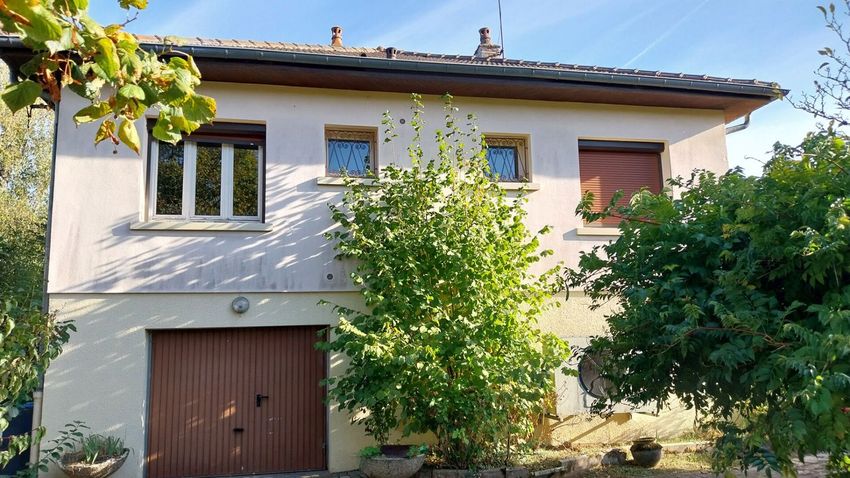 Image Façade à  maison individuelle de La Vèze