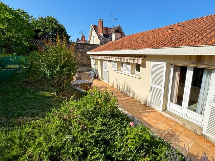Image Façade à  maison mitoyenne de Périgueux