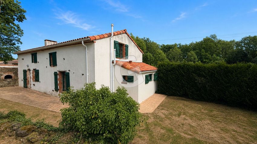 Image Façade à  maison individuelle de Saint-Vincent-sur-Graon