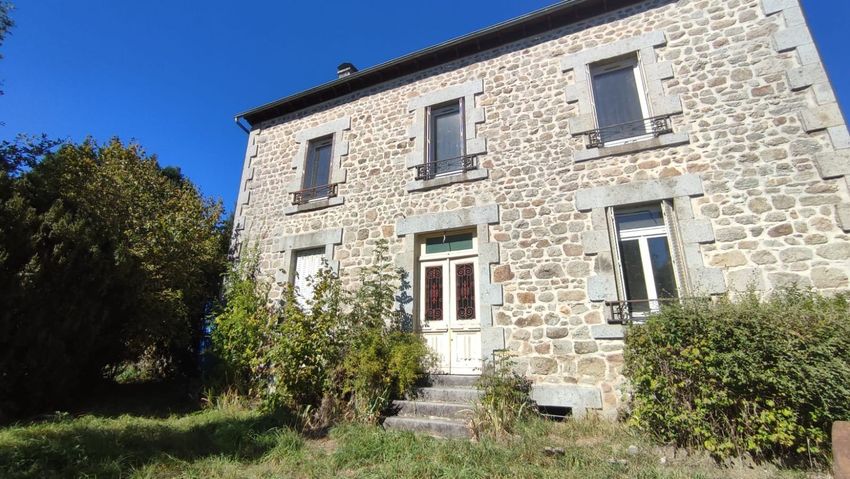Image Façade à  maison individuelle de Liginiac