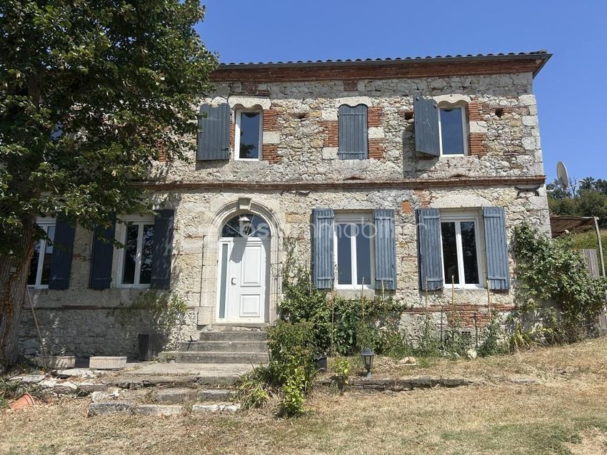 Image Façade à  maison individuelle de Clermont-Soubiran