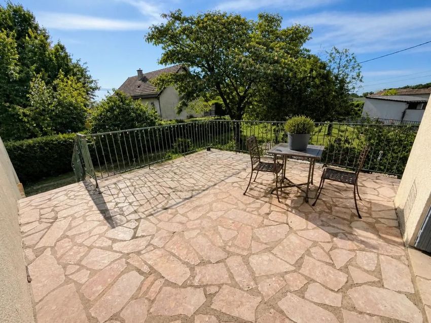 Image Terrasse à  maison individuelle de Savigny-Lévescault