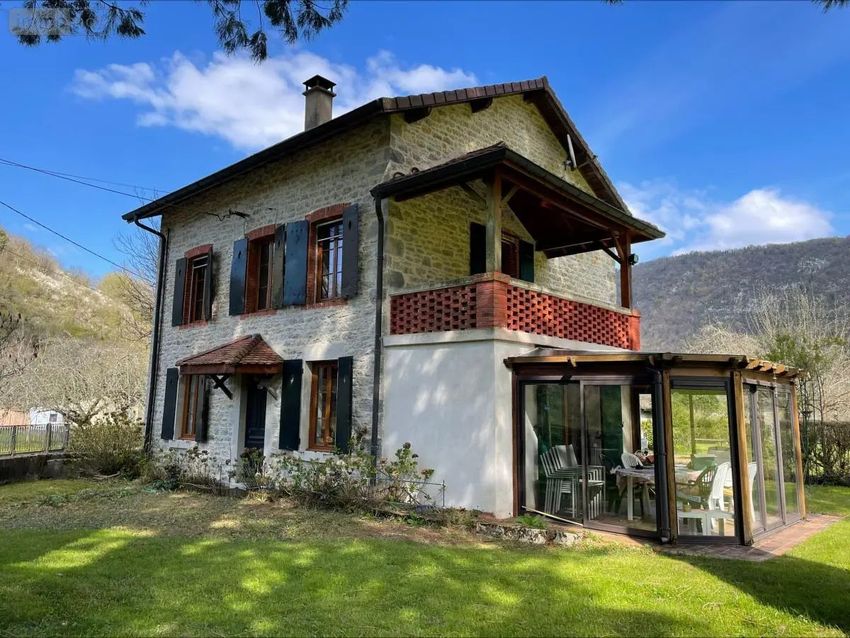 Image Façade à  maison individuelle de Matafelon-Granges