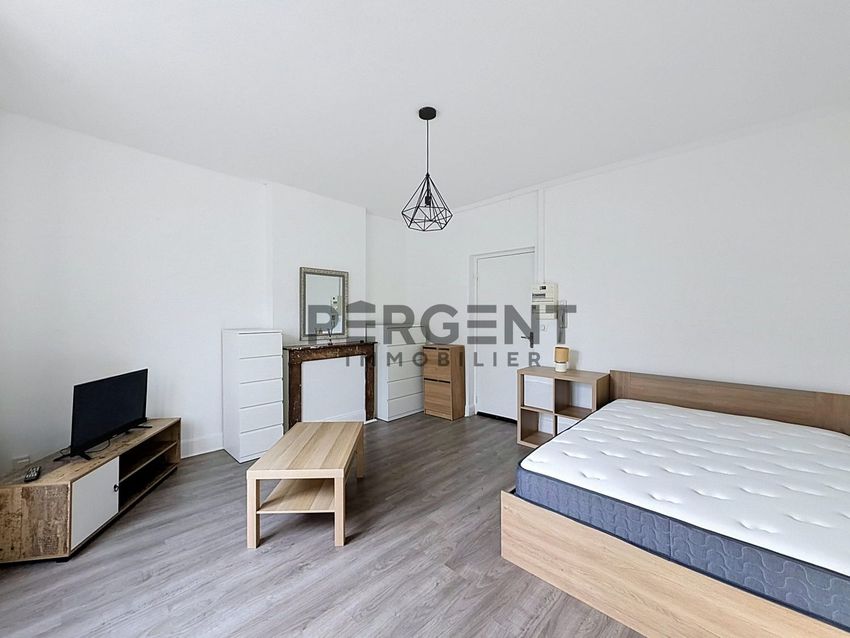Image Chambre à appartement de 8 Rue Jean-Jacques Rousseau