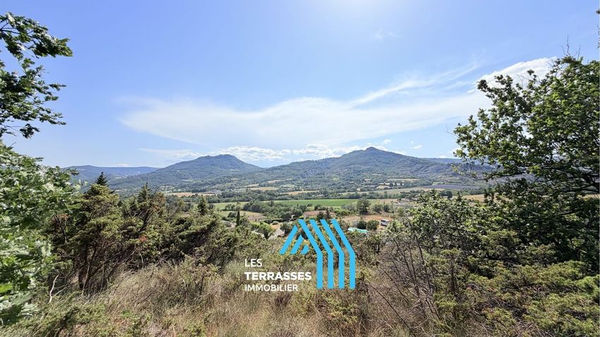 Image Vue à terrain de Saint-Vincent-de-Barrès