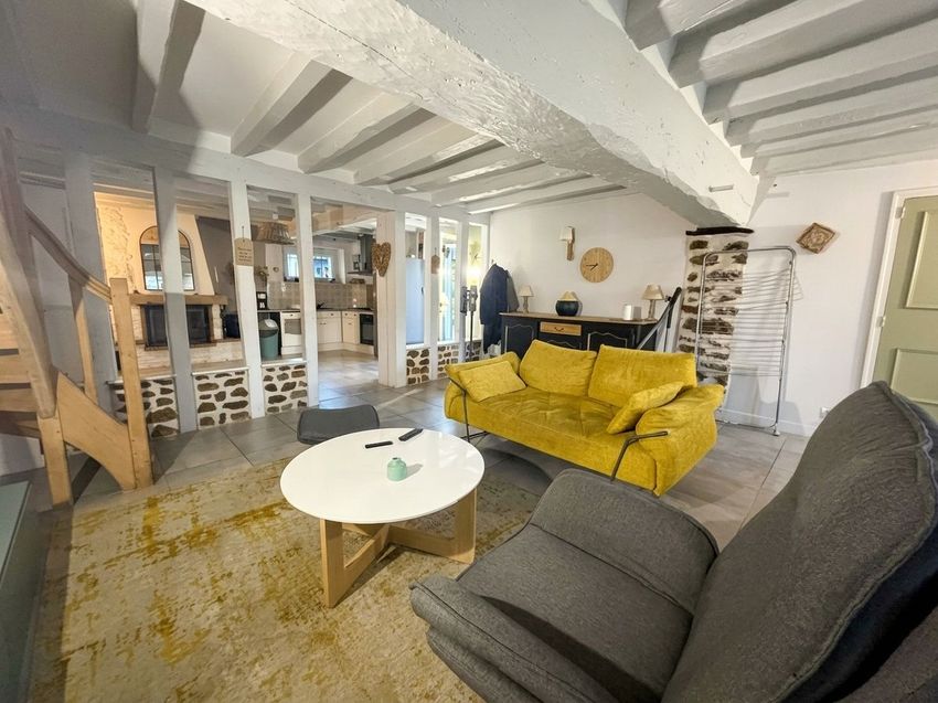 Image Salon à  maison individuelle de Soulaire-et-Bourg