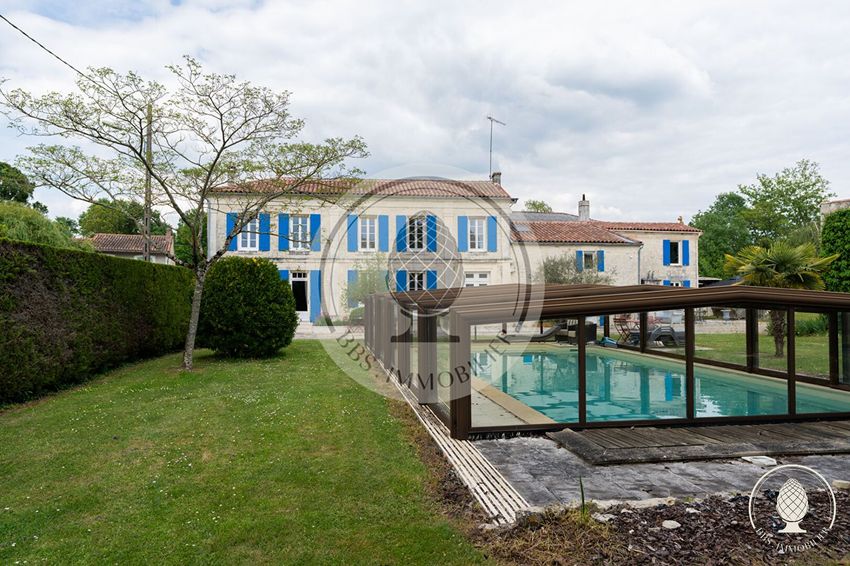 Image Façade à  maison individuelle de Vouhé