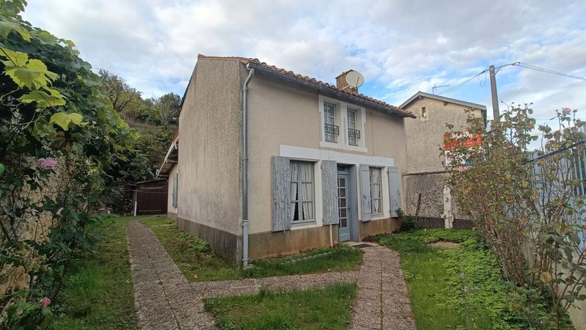 Image Façade à  maison individuelle de Latillé