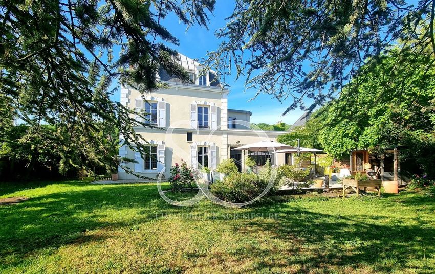 Image Façade à  manoir de Orgeval