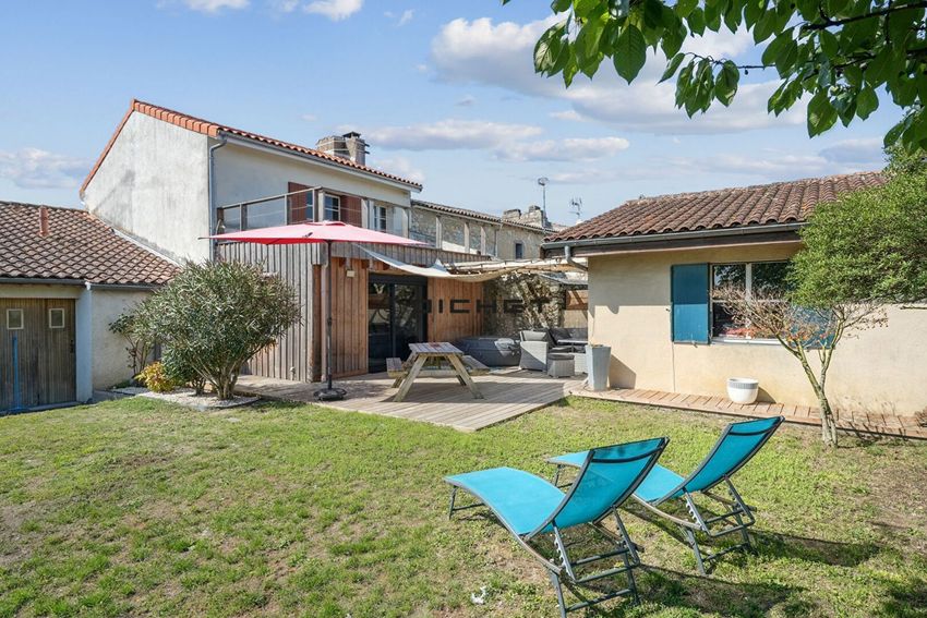 Image Terrasse à  maison mitoyenne de Blaye