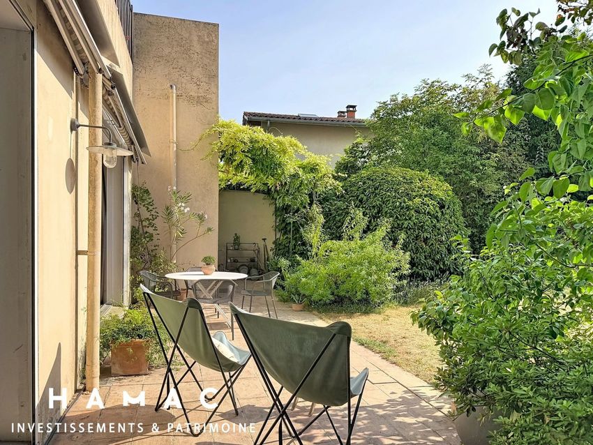 Image Terrasse à  maison de village de Sainte-Foy-lès-Lyon