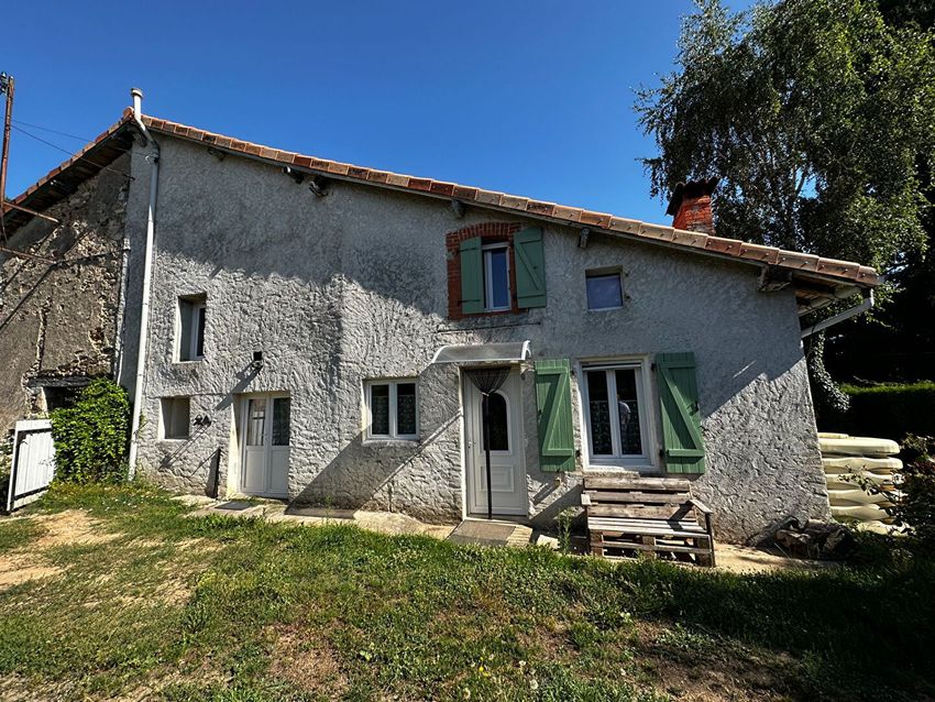 Image Façade à  maison mitoyenne de Manot