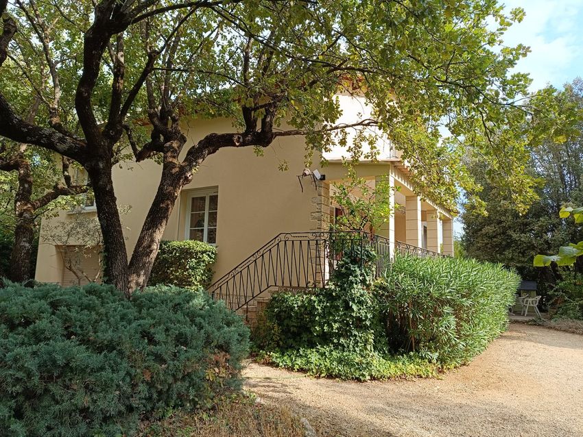 Image Façade à  maison individuelle de Le Beaucet