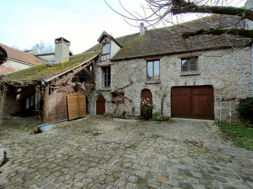 Image Façade à  propriété agricole de Rozay-en-Brie