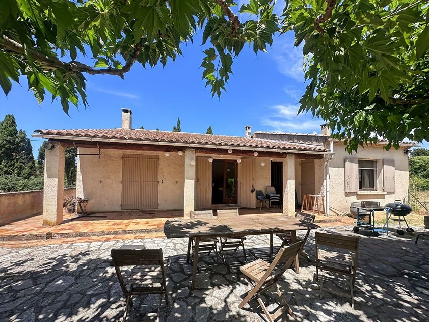 Image Façade à  maison individuelle de Mas-Blanc-des-Alpilles
