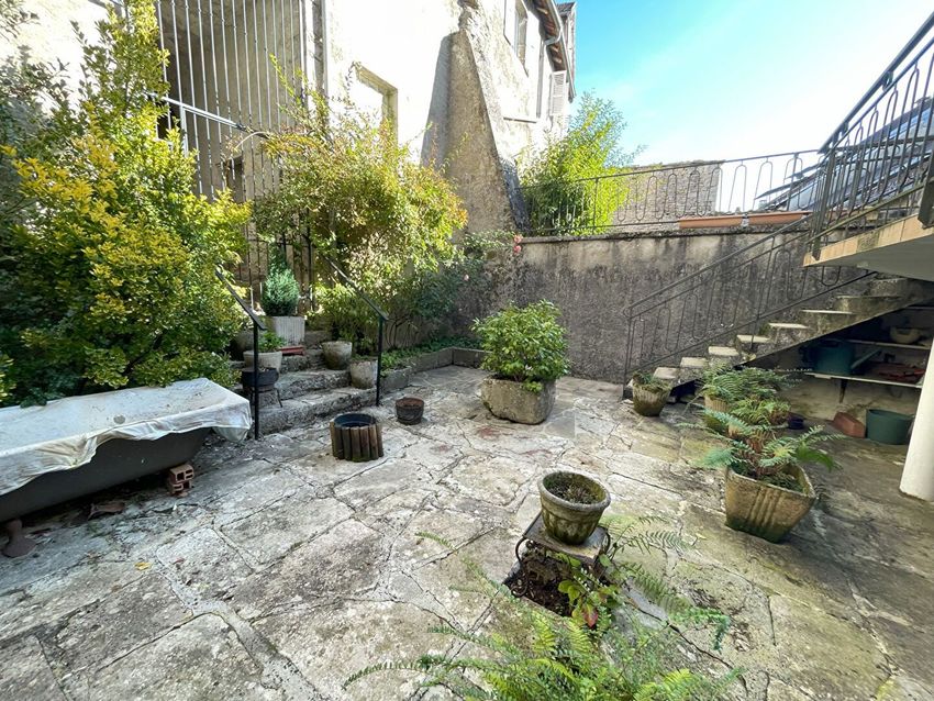 Image Jardin à  maison mitoyenne de Orgelet