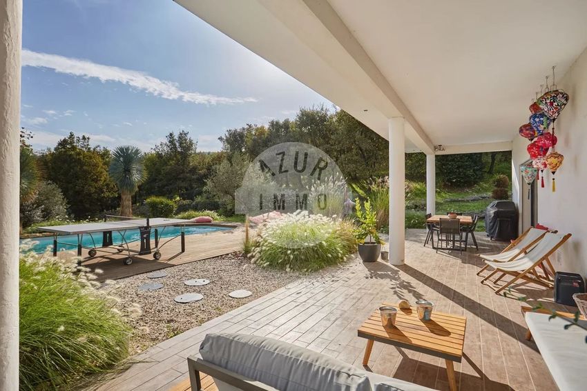 Image Terrasse à  villa de Cuges-les-Pins