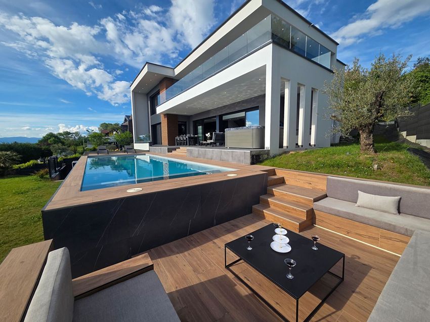 Image Piscine à  villa de Cranves-Sales