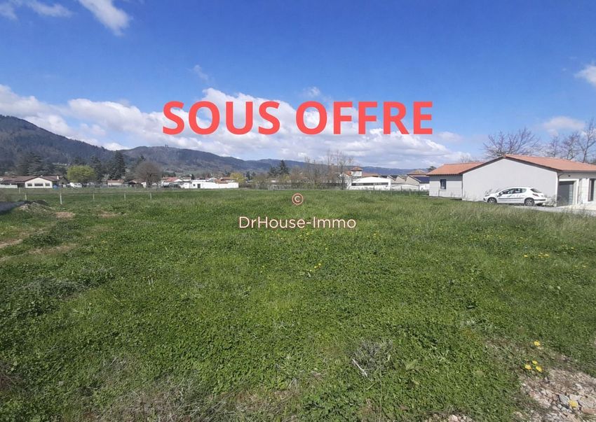 Image Vue à terrain de Bas-en-Basset