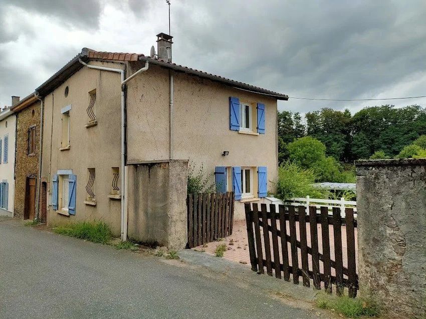 Image Façade à  maison individuelle de Châlus