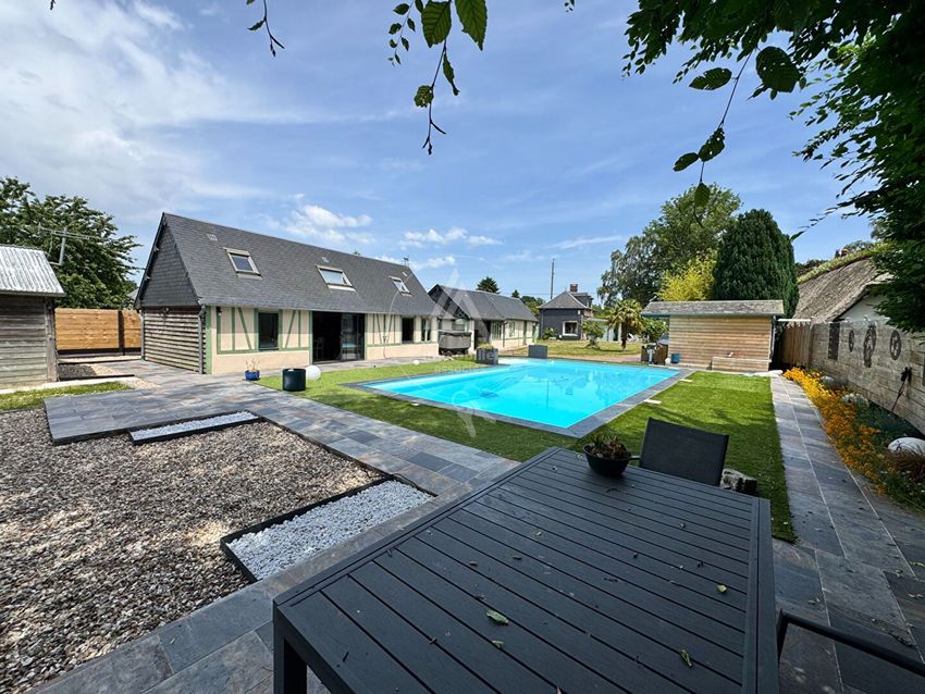 Image Piscine à  maison individuelle de Trouville-la-Haule