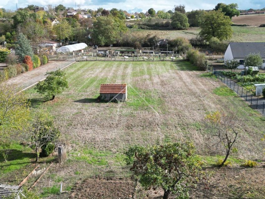 Image de terrain à Dompierre-sur-Besbre