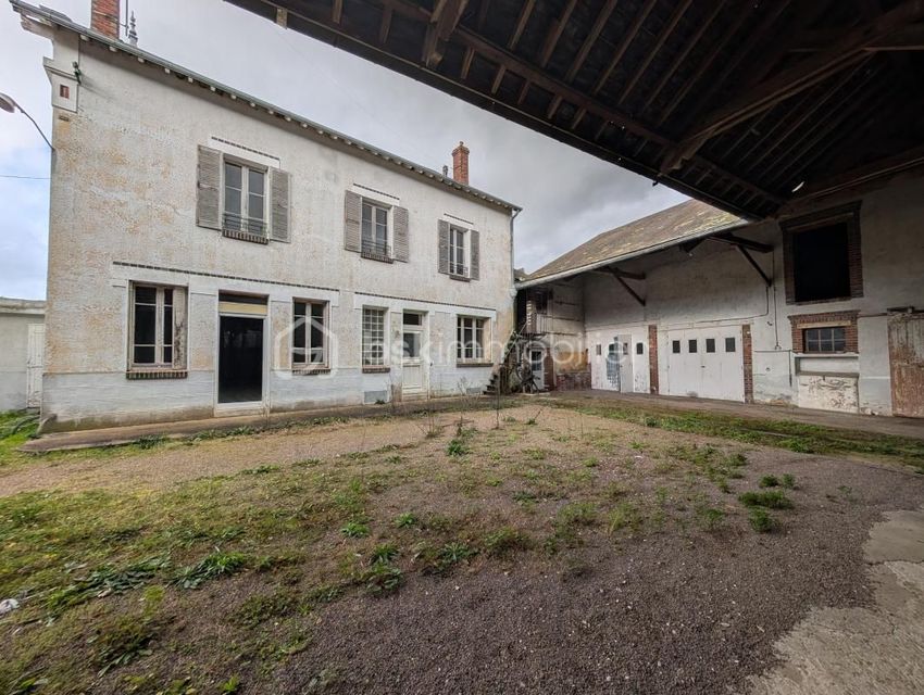 Image Façade à  propriété agricole de Triguères