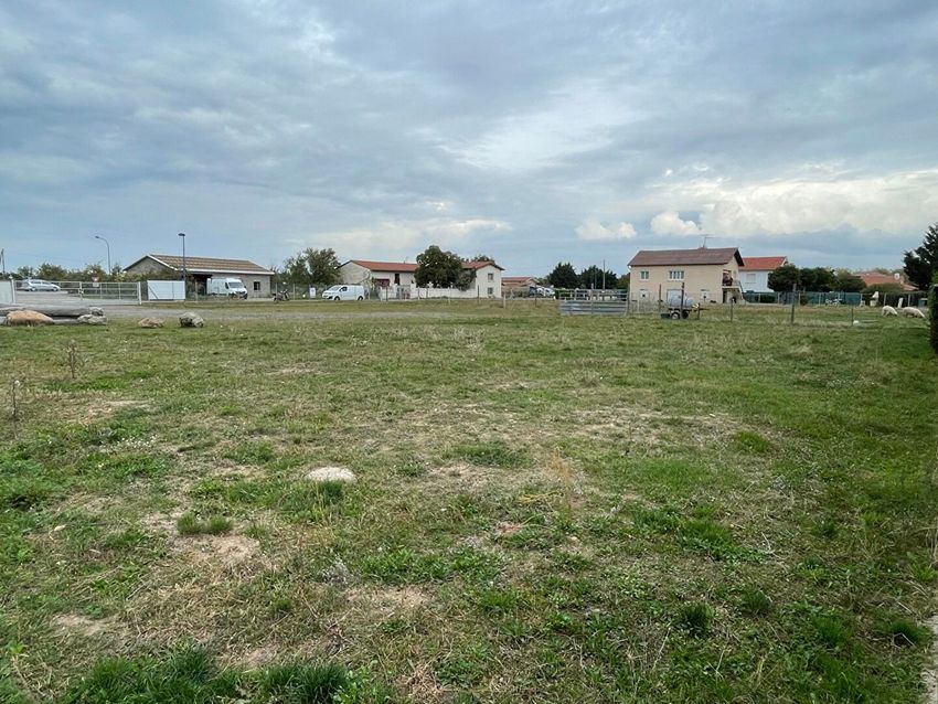 Image de terrain à Sainte-Agathe-la-Bouteresse