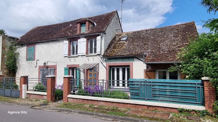 Image Façade à  maison mitoyenne de Venizy