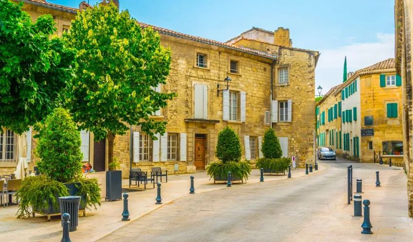 Image de terrain à Villeneuve-lès-Avignon