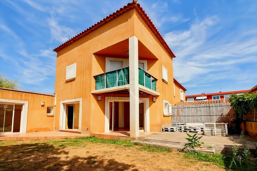 Image Façade à  maison individuelle de Le Pradet