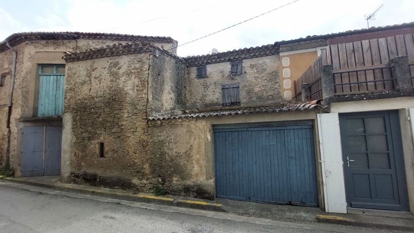Image Façade à  maison mitoyenne de Malves-en-Minervois