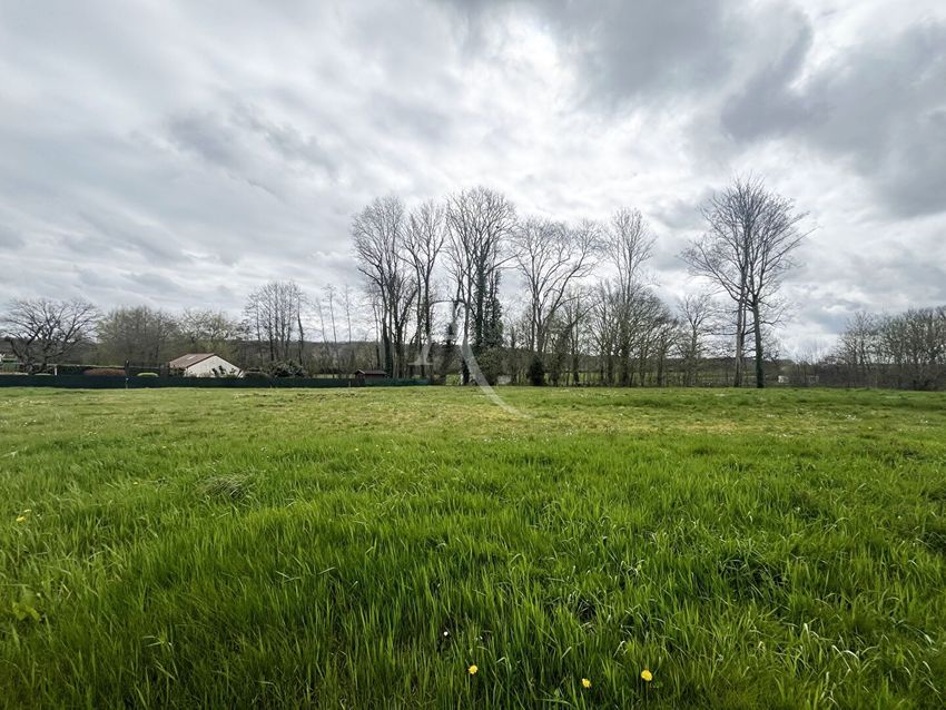 Image de terrain à Sainte-Mesme