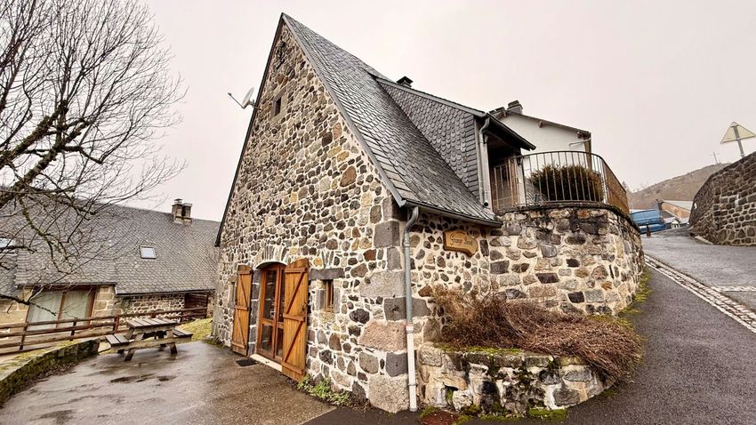 Image Façade à  maison individuelle de Murat-le-Quaire