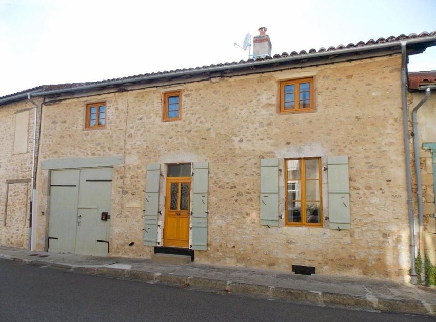 Image Vue à  maison individuelle de Les Salles-Lavauguyon