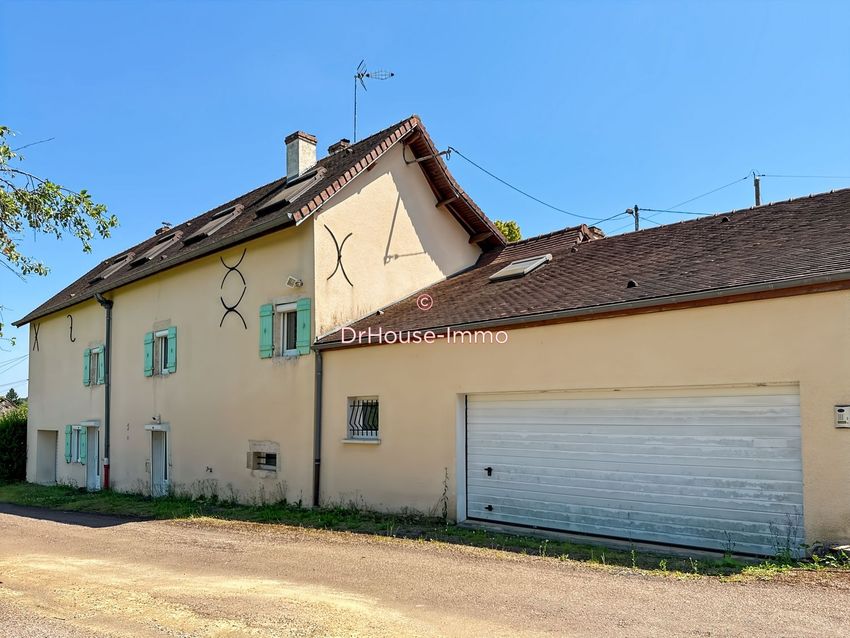 Image Façade à  villa de Cirey-lès-Pontailler