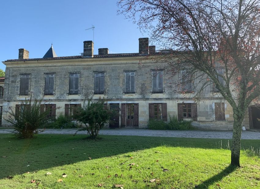 Image Façade à  maison individuelle de Saucats