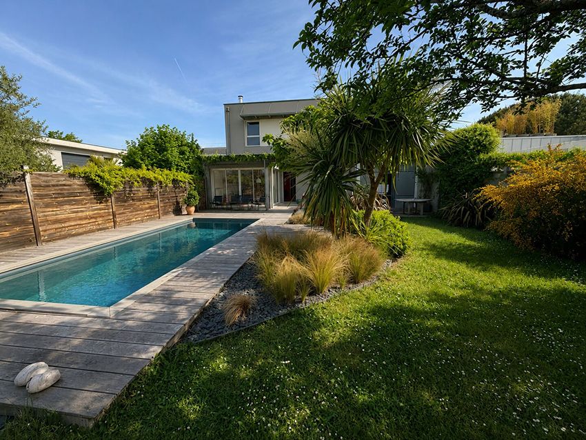 Image Piscine à  maison individuelle de Le Bouscat