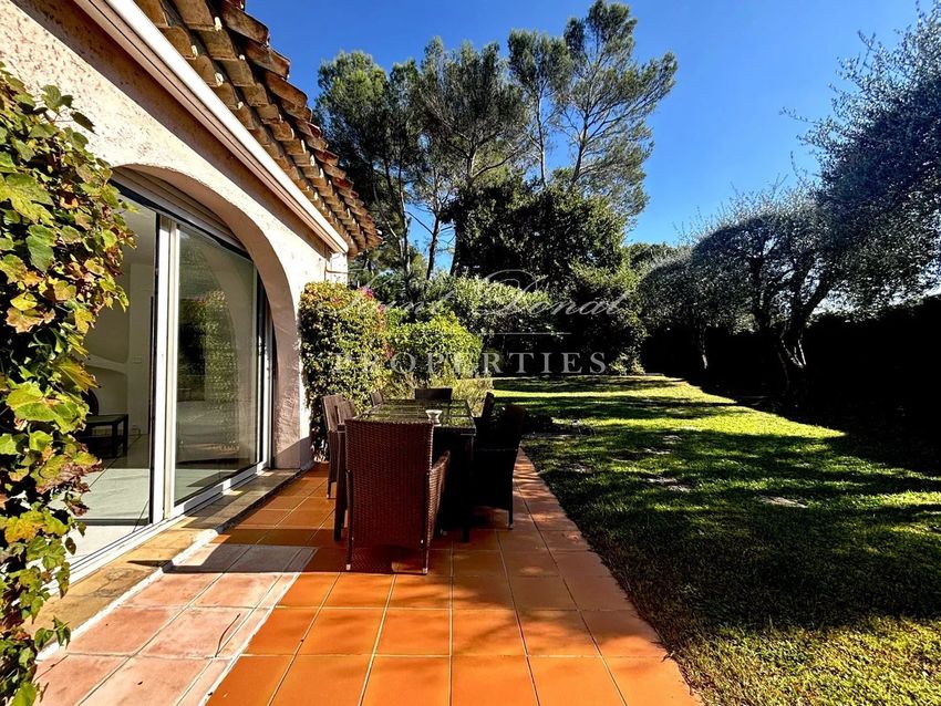 Image Piscine à  maison individuelle de Mougins