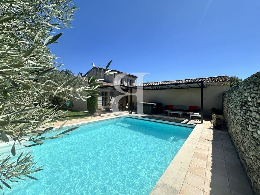 Image Piscine à  maison individuelle de L'Isle-sur-la-Sorgue
