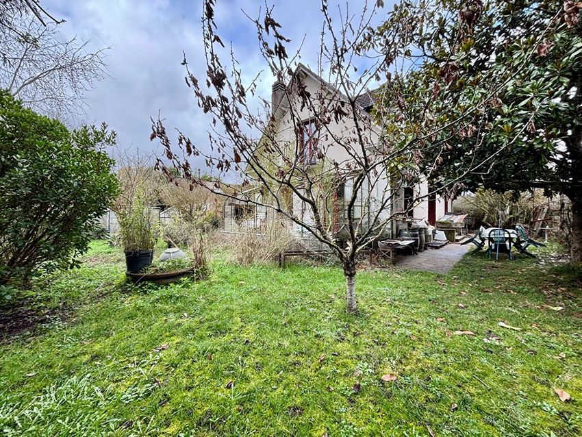 Image Jardin à  maison individuelle de Cheverny