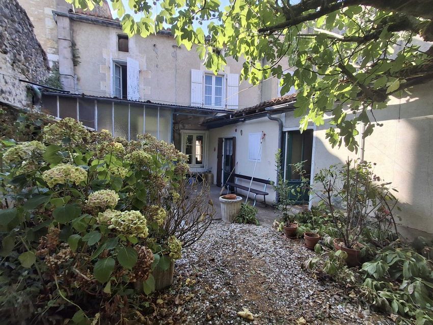 Image Façade à  maison individuelle de Chasseneuil-sur-Bonnieure