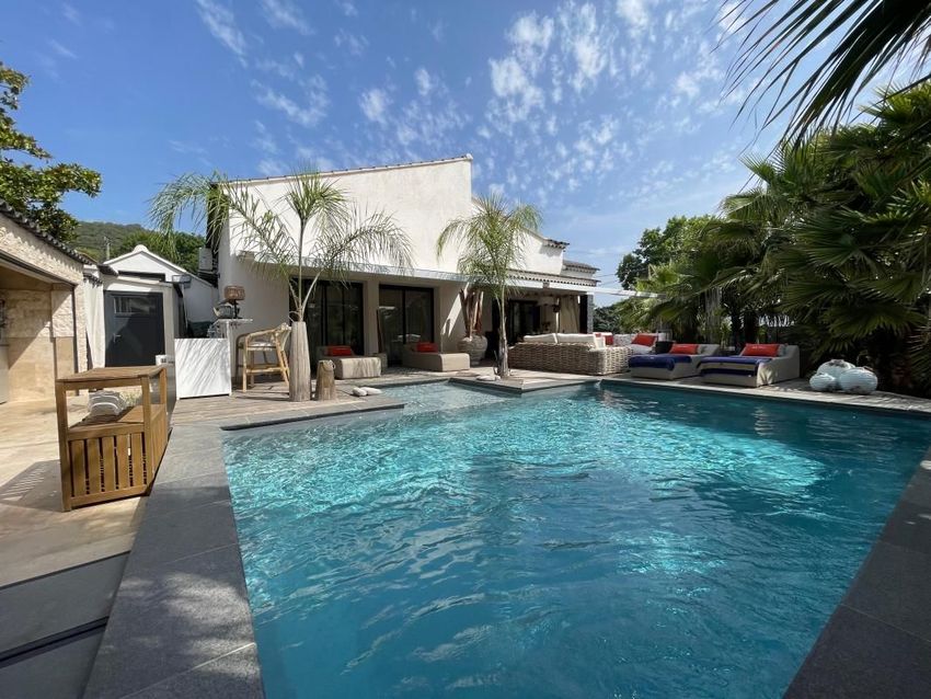Image Piscine à  maison individuelle de Le Beausset