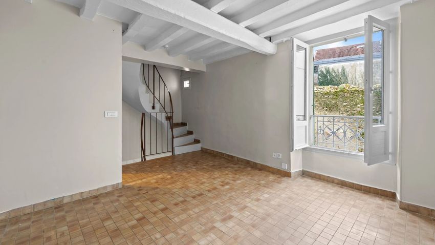 Image de  maison individuelle à La Celle-Saint-Cloud